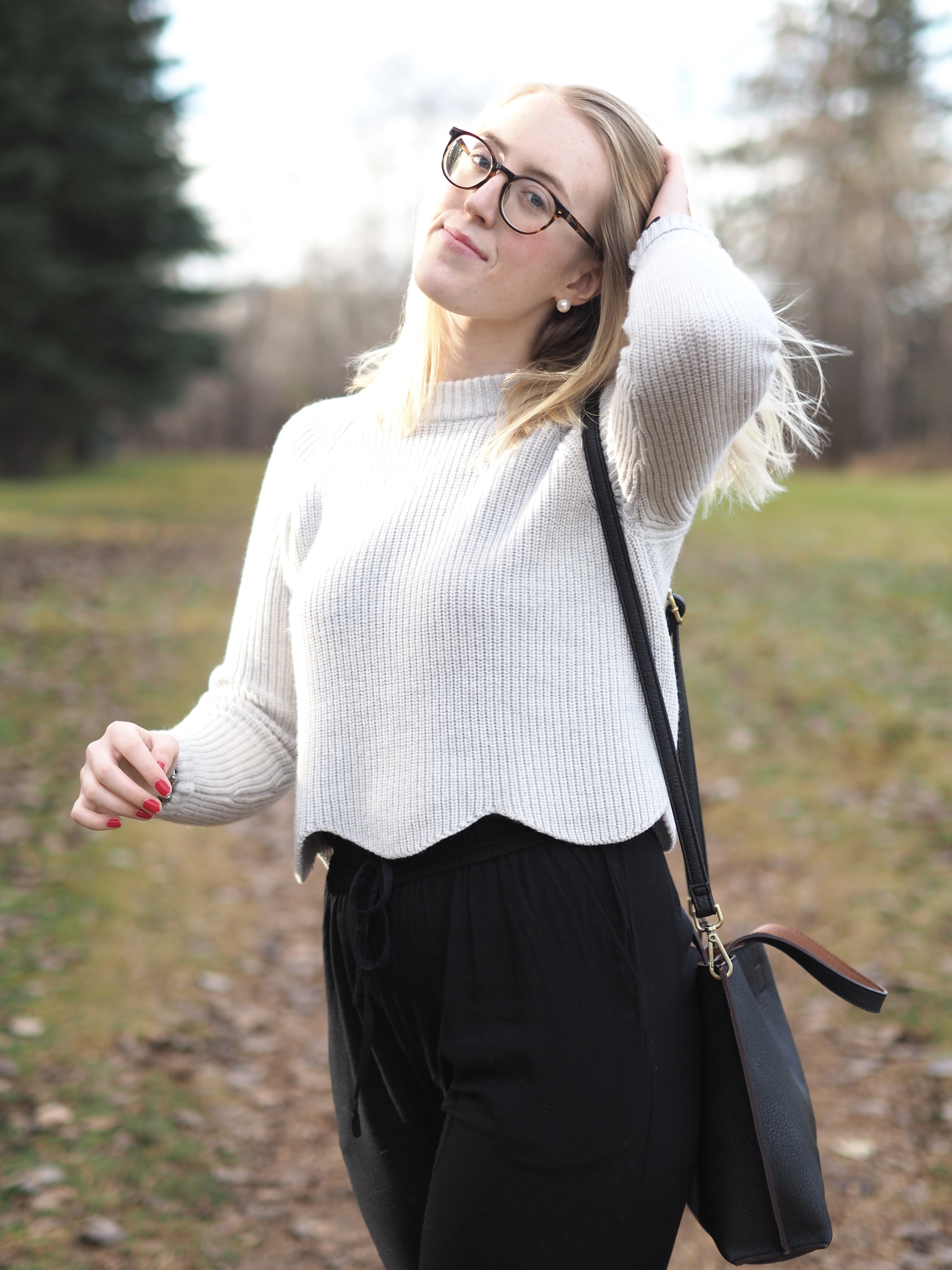 Long-bob-haircut-strungingold-aritzia-steve-madden