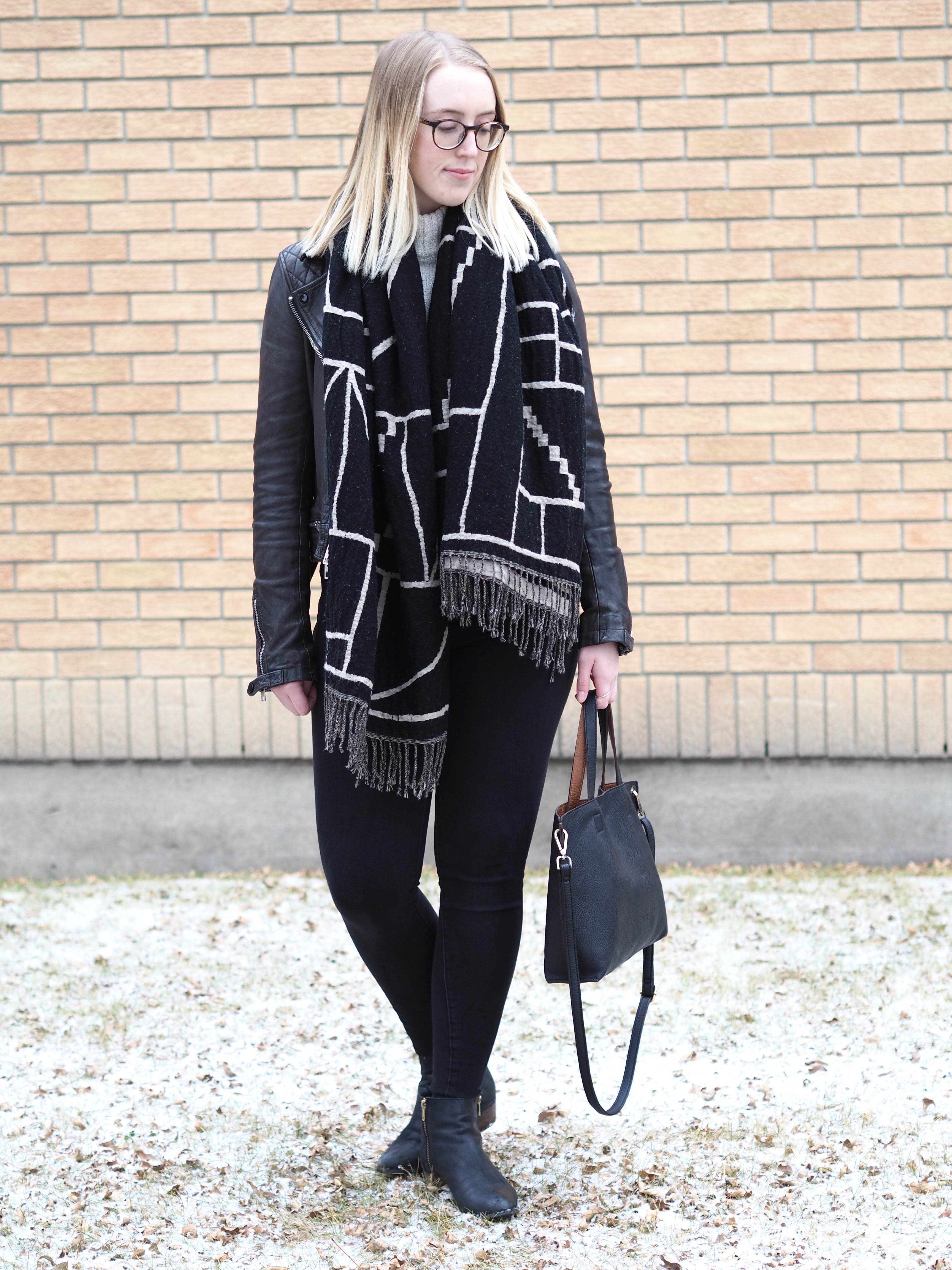 Casual Winter Brunch - Strungingold {Aritzia blanket scarf, American Eagle jeans, sweater, bag, Steve Madden boots}