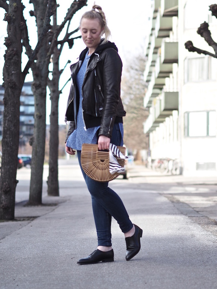 3 Reasons you Need a Pair of Loafers - Strungingold {American Eagle Jeans, Pavement Loafers, Aritzia Scarf, sweater, Cult Gaia Bag}