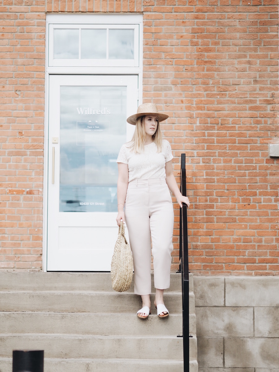 New YEG restaurant in Brewery District wearing easy summer monochromatic outfit with best trousers