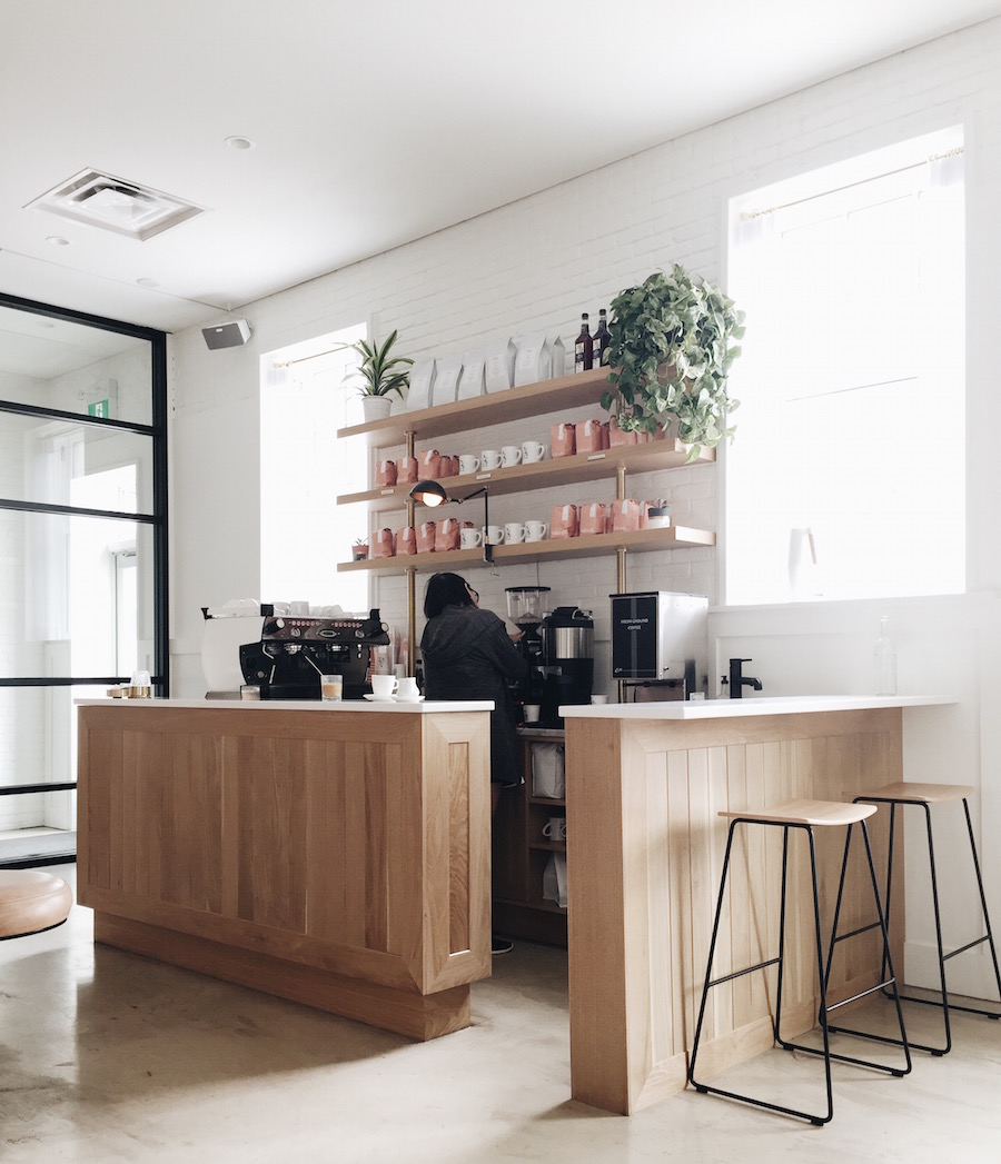 New YEG restaurant in Brewery District wearing easy summer monochromatic outfit with best trousers