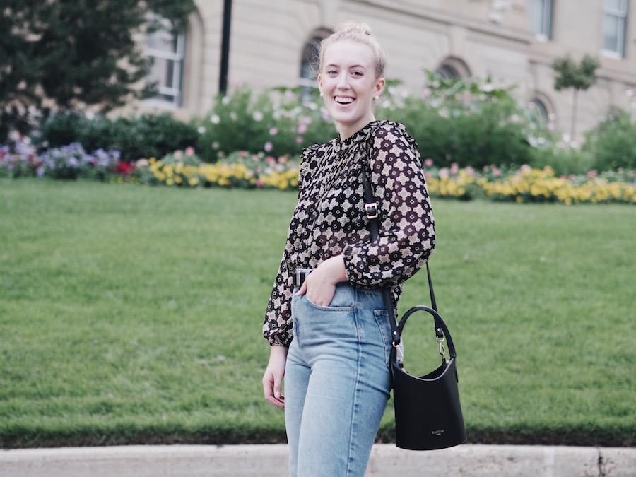 Fall Style wide leg jeans topshop denim bucket bag transition style