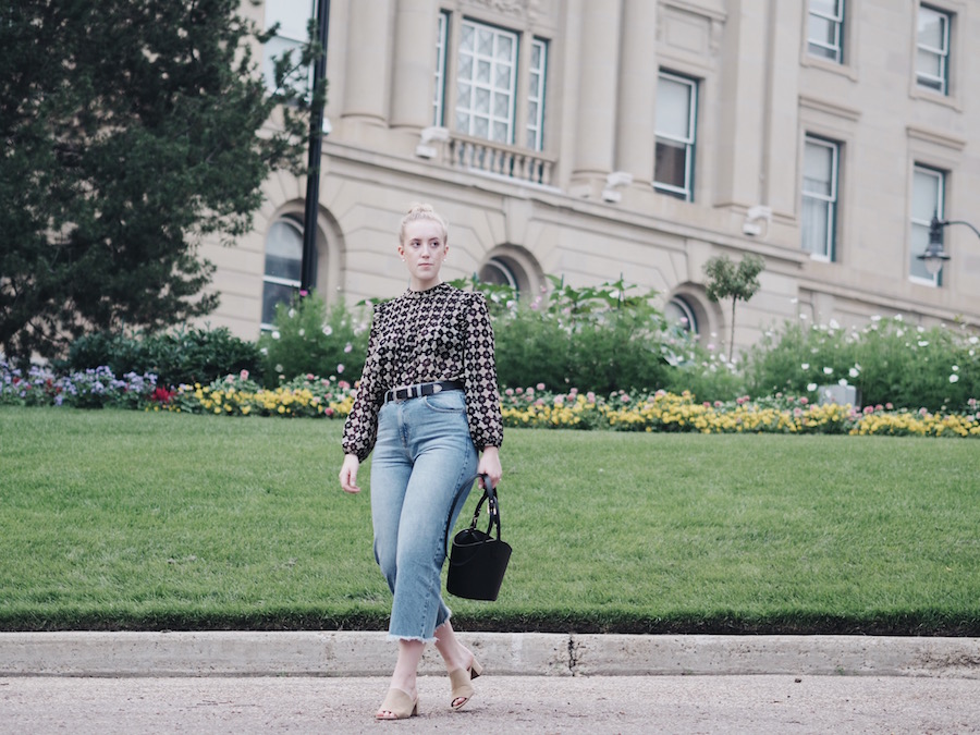 Fall Style wide leg jeans topshop denim bucket bag transition style