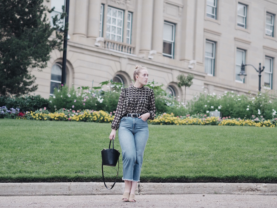 Fall Style wide leg jeans topshop denim bucket bag transition style