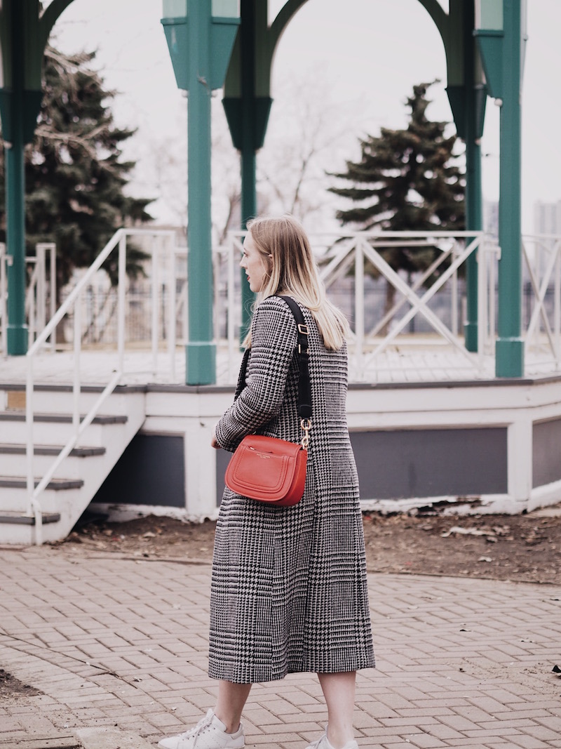 reformation middlebury coat, matching your lipstick to your outfit, easy way to look chic, MAC Matte Lipstick Ruby Woo