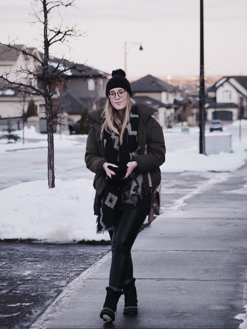 How to Style Leather Pants in the Winter 